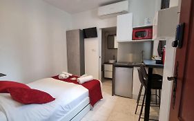 4 sTUDIOS DANS LE MEME IMMEUBLE